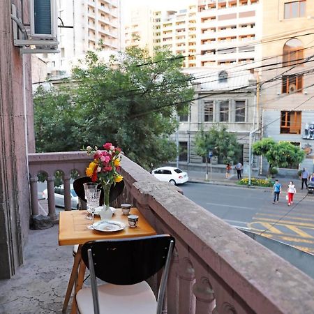 Cozy Apartment On Republic Square يريفان المظهر الخارجي الصورة
