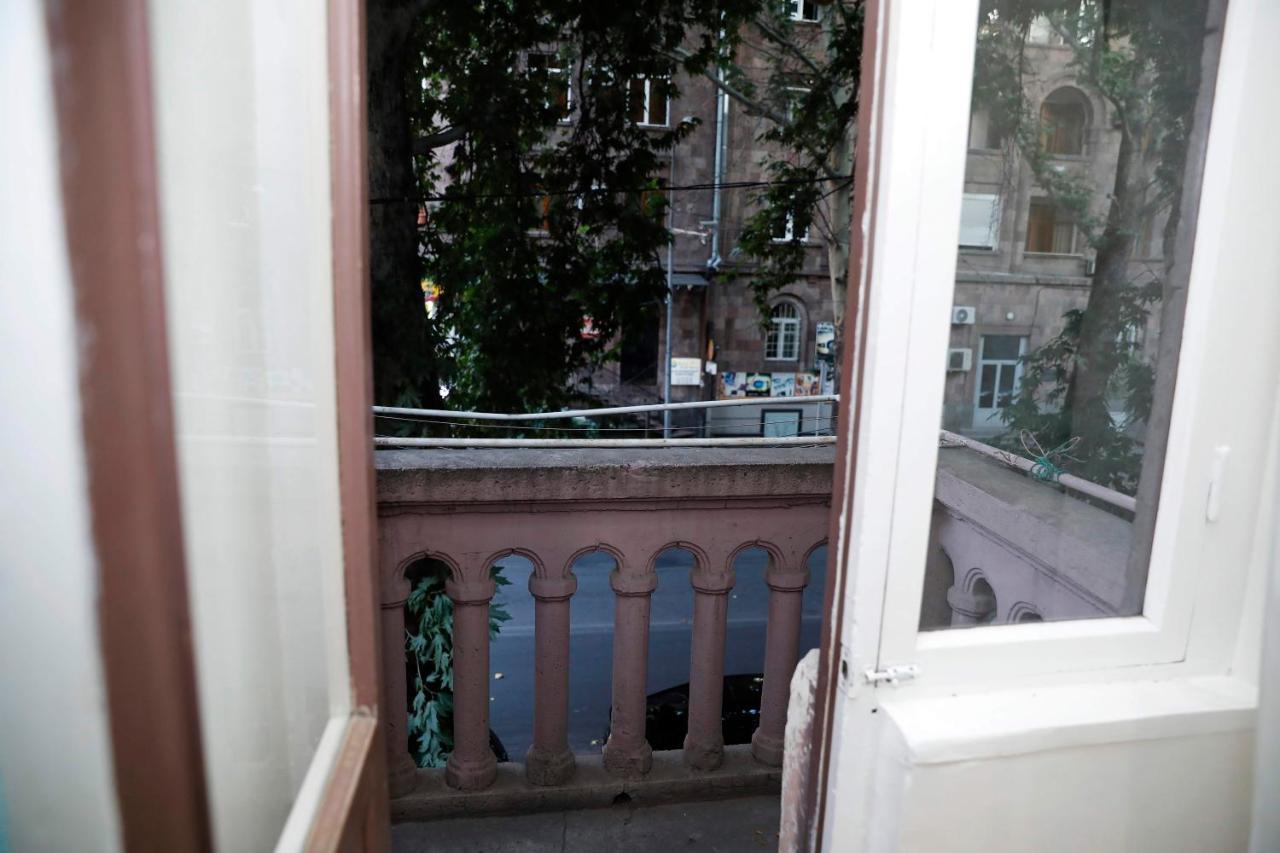Cozy Apartment On Republic Square يريفان المظهر الخارجي الصورة